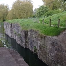 Ruines de l'ancienne écluse de Mardyck