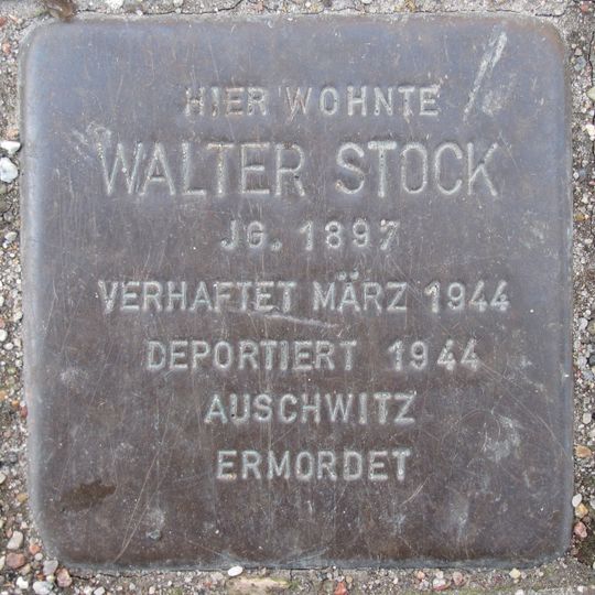 Stolperstein en memoria de Walter Stock