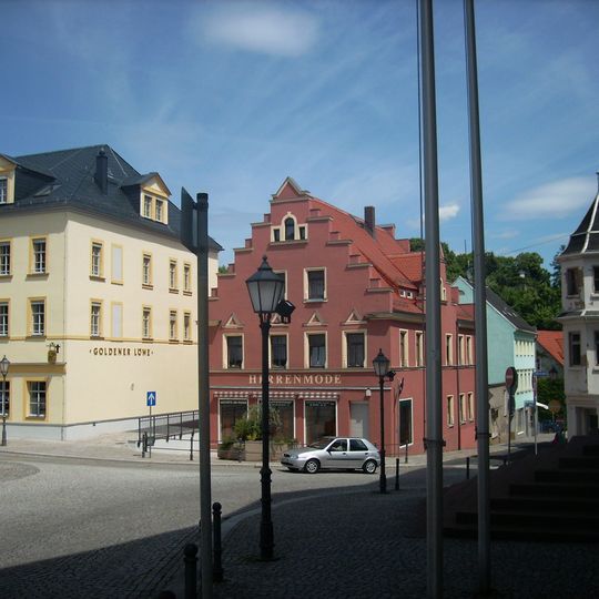 Wohnhaus in Ecklage Brückenstraße 1