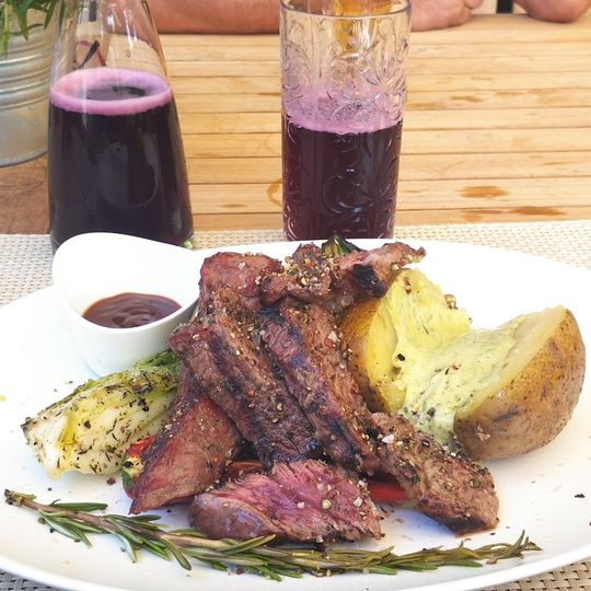 Minigolf und Buschenschank