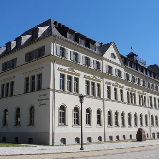 Gedenkstein Schillerstraße 3a