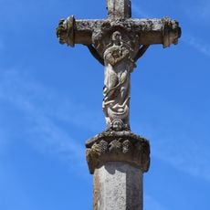 Croix du bourg de Vandenesse-en-Auxois