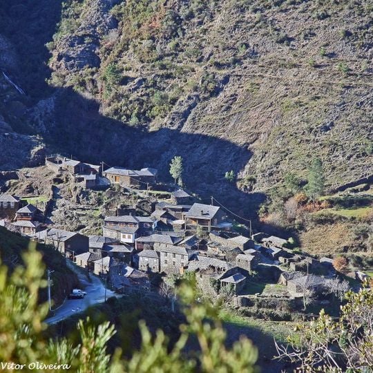 São Martinho das Moitas e Covas do Rio