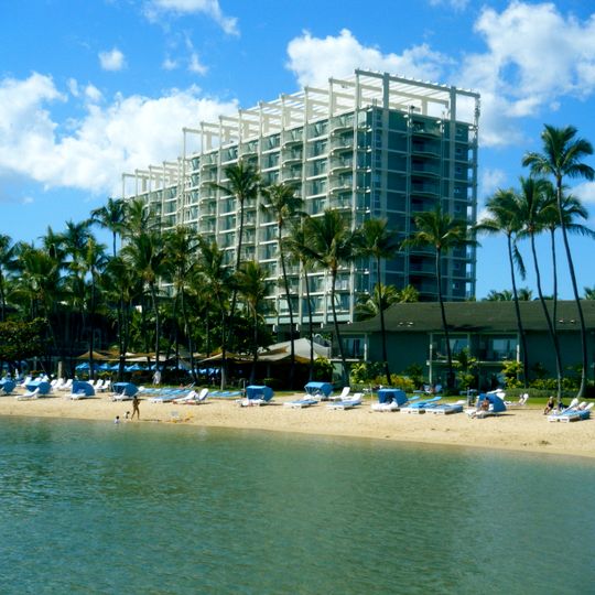 Kahala Hotel & Resort