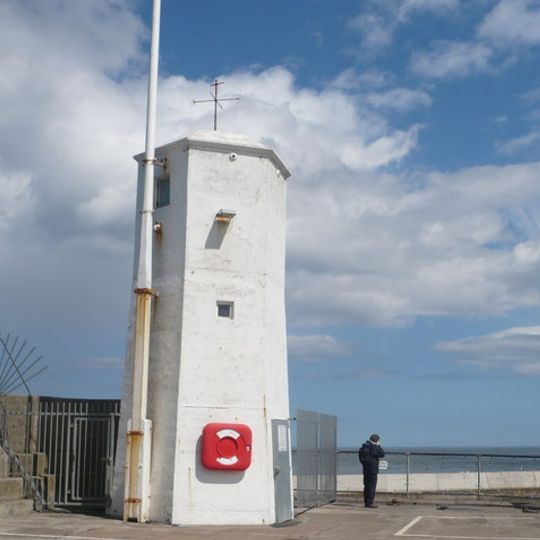 Seahouses Lighthouse