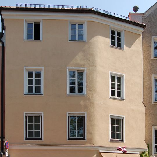 Kirchengasse 11