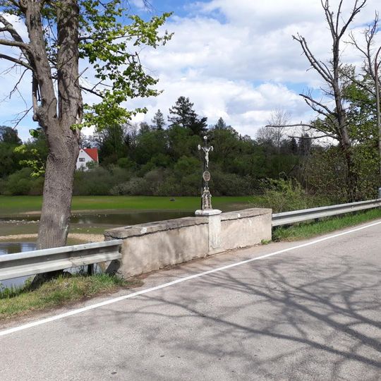 Kříž v Dolních Slověnicích