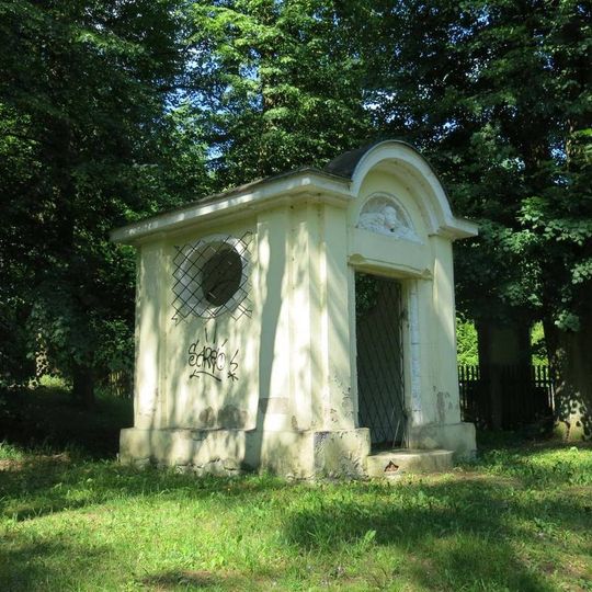 Kaple u hřbitova v Ludvíkovicích