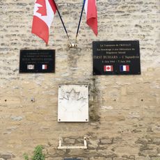 Commemorative plaque