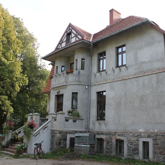 Manor house in Bartoszewice