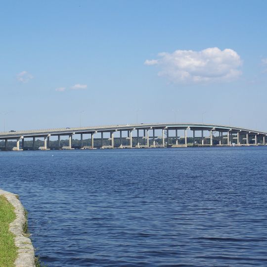 Memorial Bridge