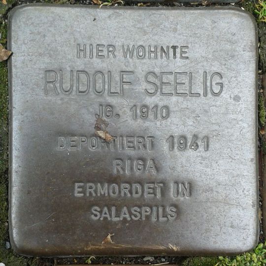 Stolperstein dedicated to Rudolf Seelig