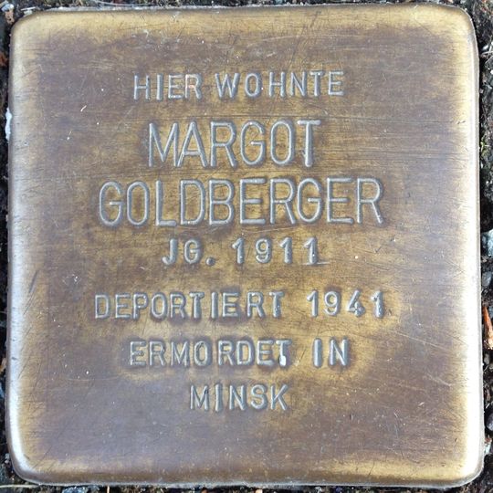 Stolperstein en memoria de Margot Goldberger