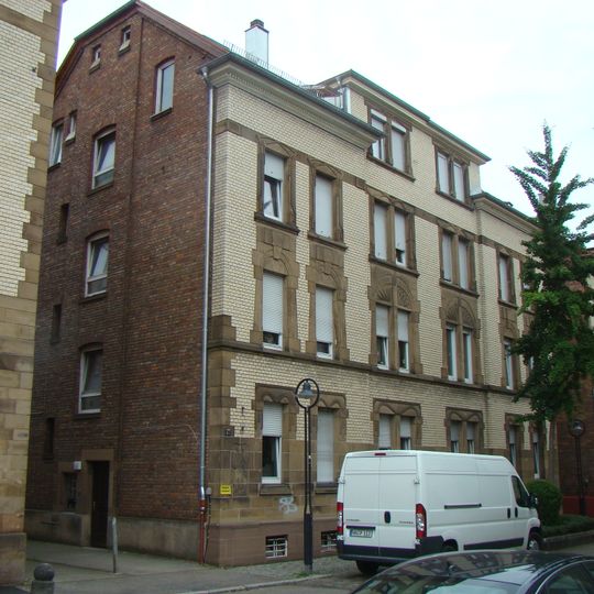 Uhlandstraße 67 und 69