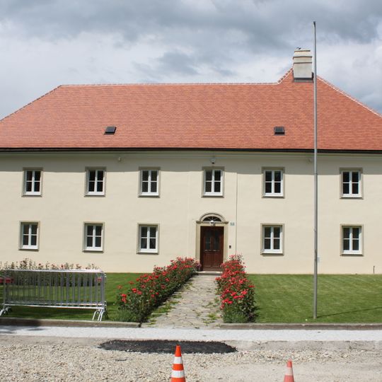 Pfarrhof Kirchberg am Wagram