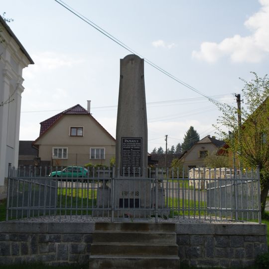 Pomník padlým ve Velenovech