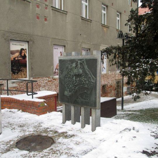 Památník s mapou historického centra v Táboře