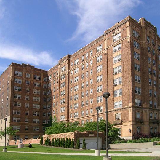 Chatsworth Apartments
