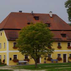 Pettenhof Manor