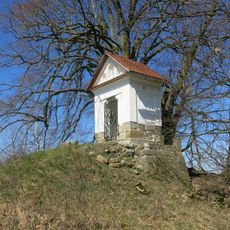 Schröterova kaple na vrchu východně od Brniště