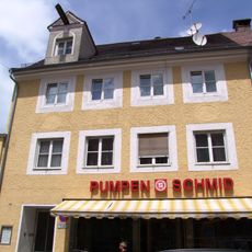 Traufhaus mit Zwerchhaus