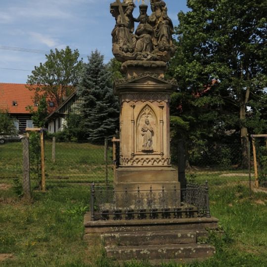 Statue of the Corronation of Mary in Stružinec