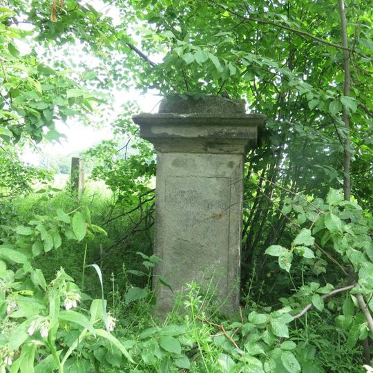 Kříž u silnice západně od Verneřic