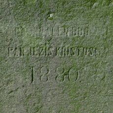 Kmenný kříž u hřbitova v Úsobí