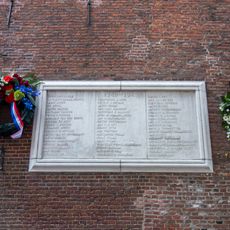 Gedenksteen in de Nieuwsteeg