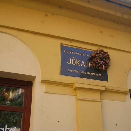 Pamätná tabuľa M. Jókaiho