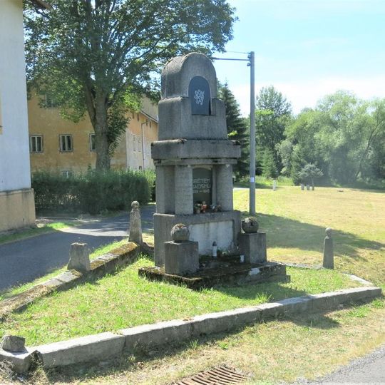 Pomník obětem nacismu v Černém Potoce