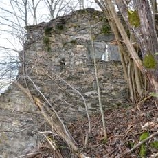 Tevinia castle ruins and fortifications