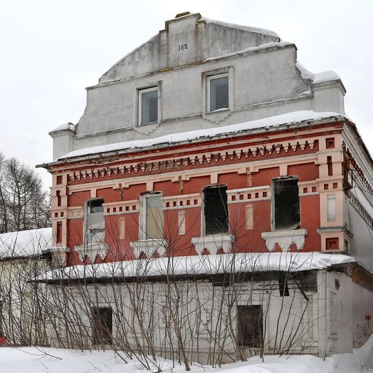 Дом с лавкой