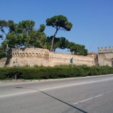 Fano city walls