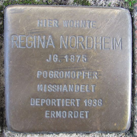 Stolperstein en memoria de Regina Nordheim