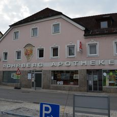 Wohn- und Geschäftshaus