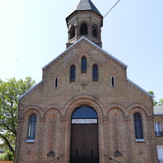 Église apostolique arménienne Sainte-Croix-de-Varak d'Arnouville