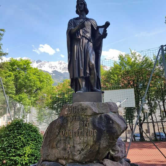 Persönlichkeitsdenkmal Walther von der Vogelweide