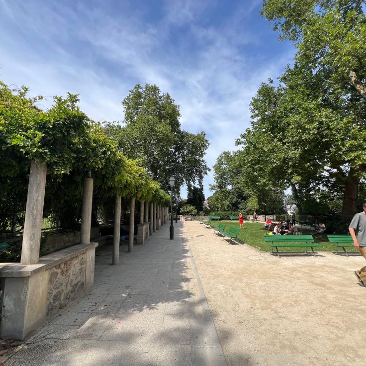 Square Marcel-Bleustein-Blanchet