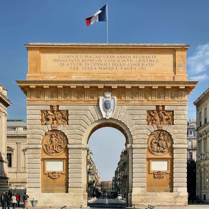 Porte du Peyrou