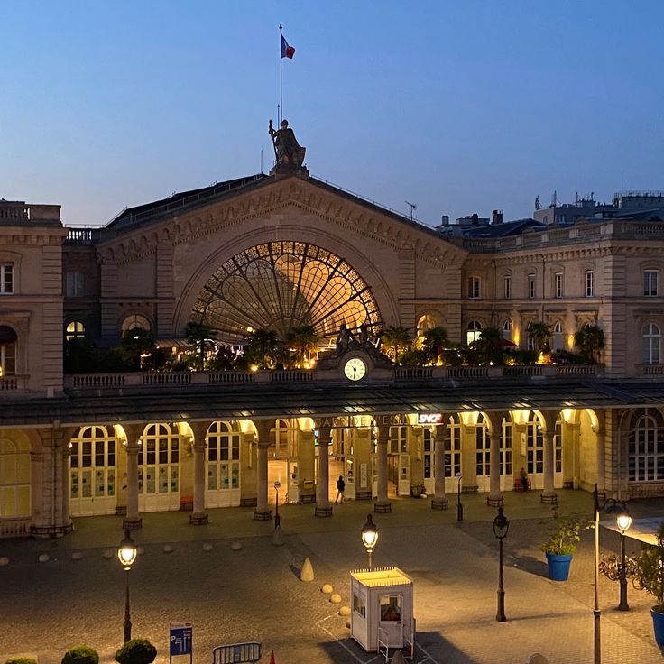 Place du 11-Novembre-1918