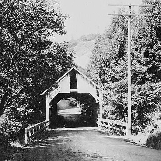 Glen Canyon Covered Bridge