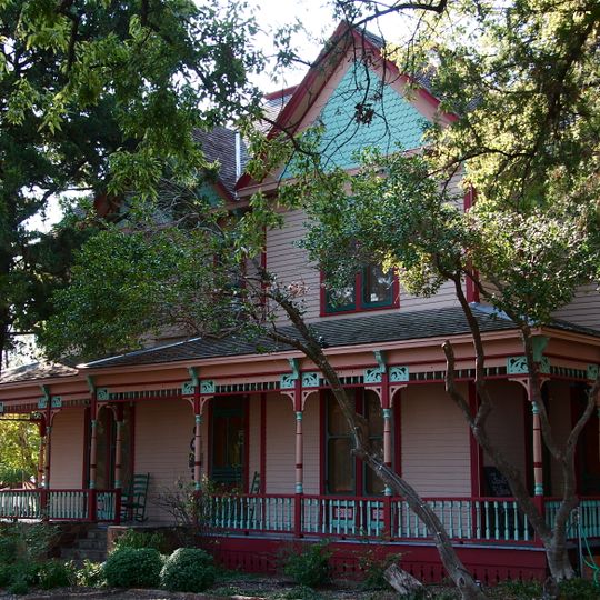 Heritage Farmstead Museum