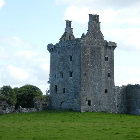 Derryhiveny Castle