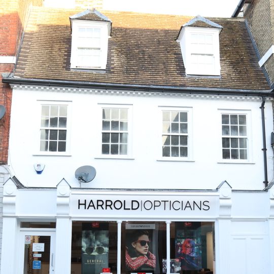 8 And 8A, Bridge Street