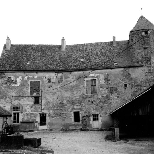 Château de Courcelles-lès-Semur