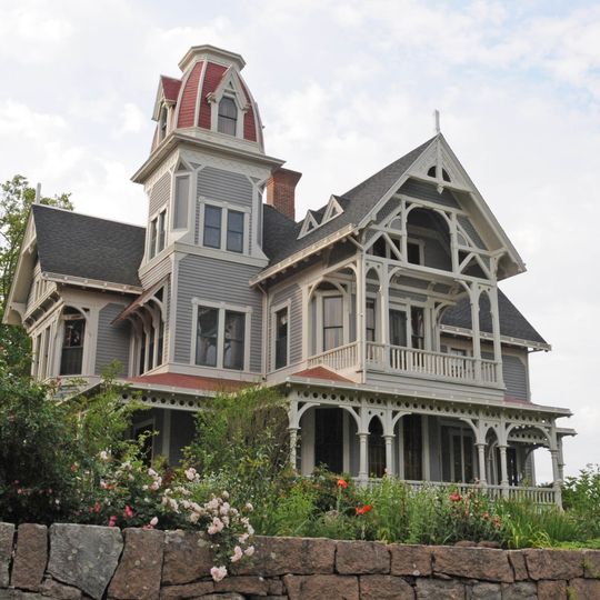 Isaac C. Lewis Cottage