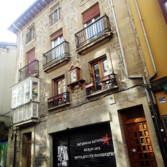 Casa Cuchillería 35