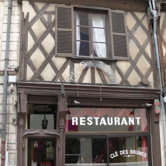 Maison à pans de bois, 9 rue Pelvoysin