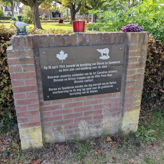 Monument voor de Noodbrug